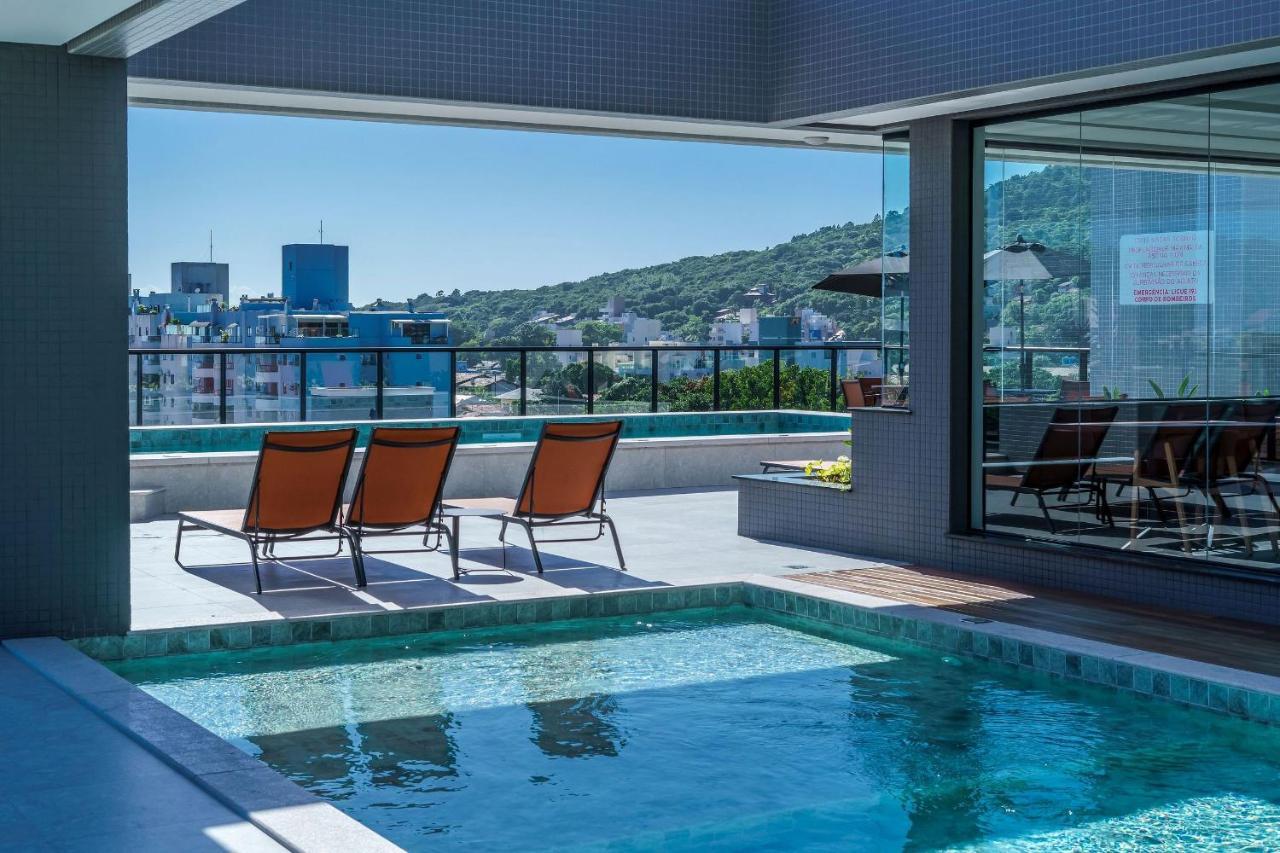 Adra 301 - Apartamento No Centro De Bombinhas - Rooftop Com Piscina E Academia - A Poucos Metros Da Praia - المظهر الخارجي الصورة