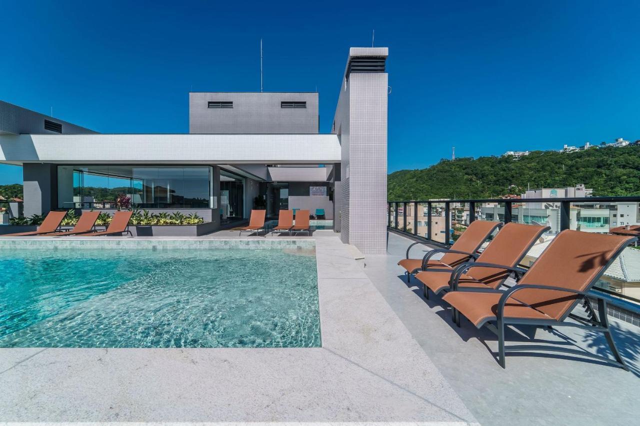 Adra 301 - Apartamento No Centro De Bombinhas - Rooftop Com Piscina E Academia - A Poucos Metros Da Praia - المظهر الخارجي الصورة