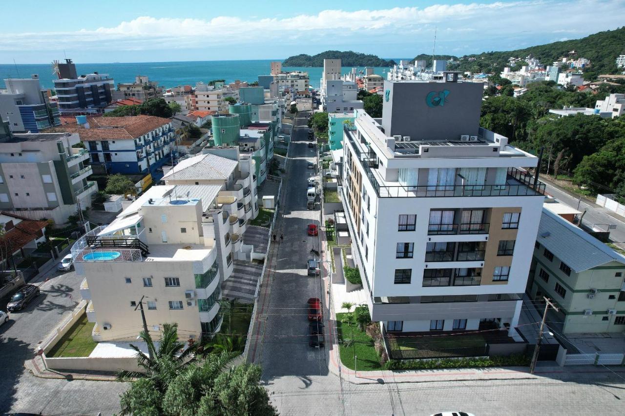 Adra 301 - Apartamento No Centro De Bombinhas - Rooftop Com Piscina E Academia - A Poucos Metros Da Praia - المظهر الخارجي الصورة