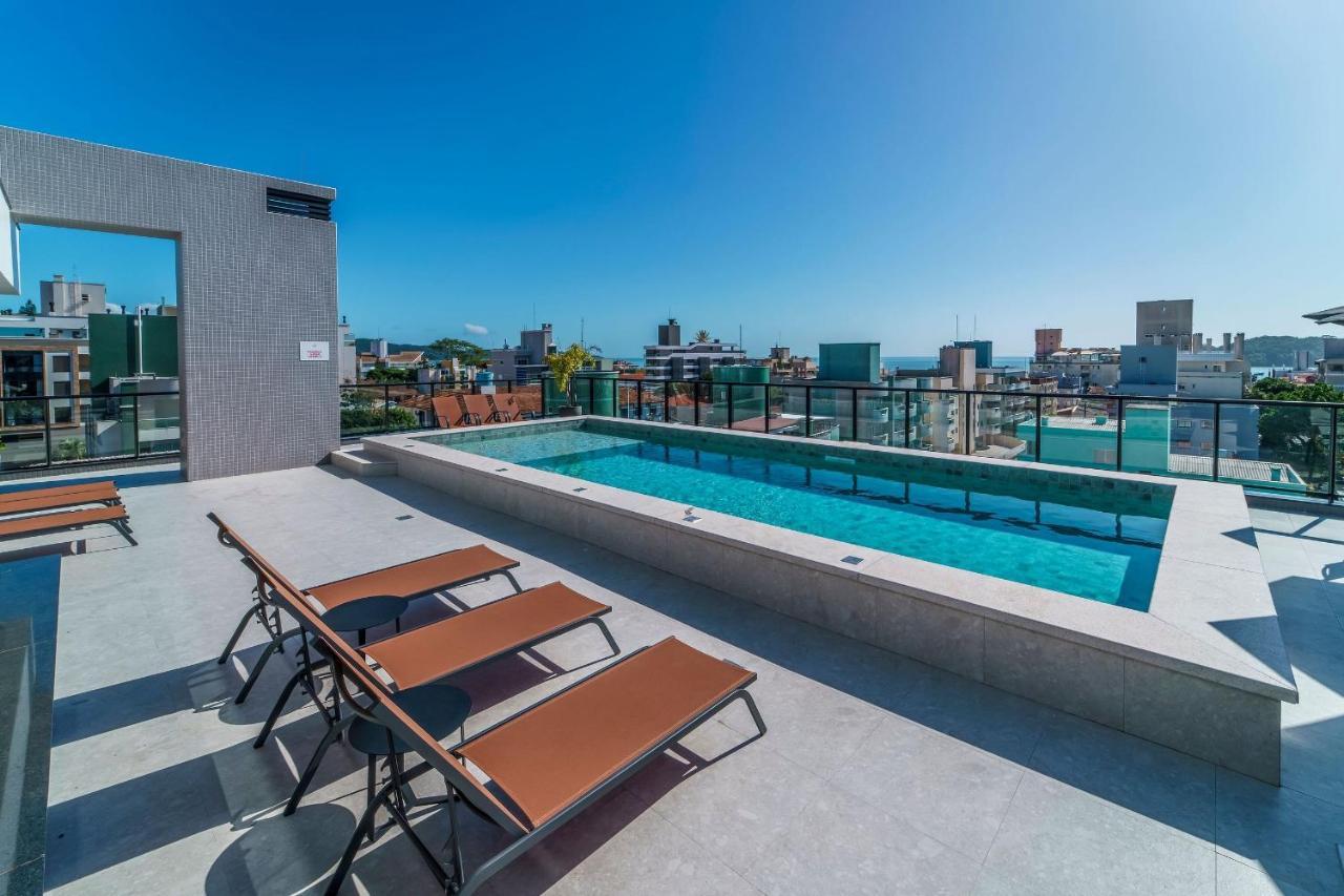 Adra 301 - Apartamento No Centro De Bombinhas - Rooftop Com Piscina E Academia - A Poucos Metros Da Praia - المظهر الخارجي الصورة