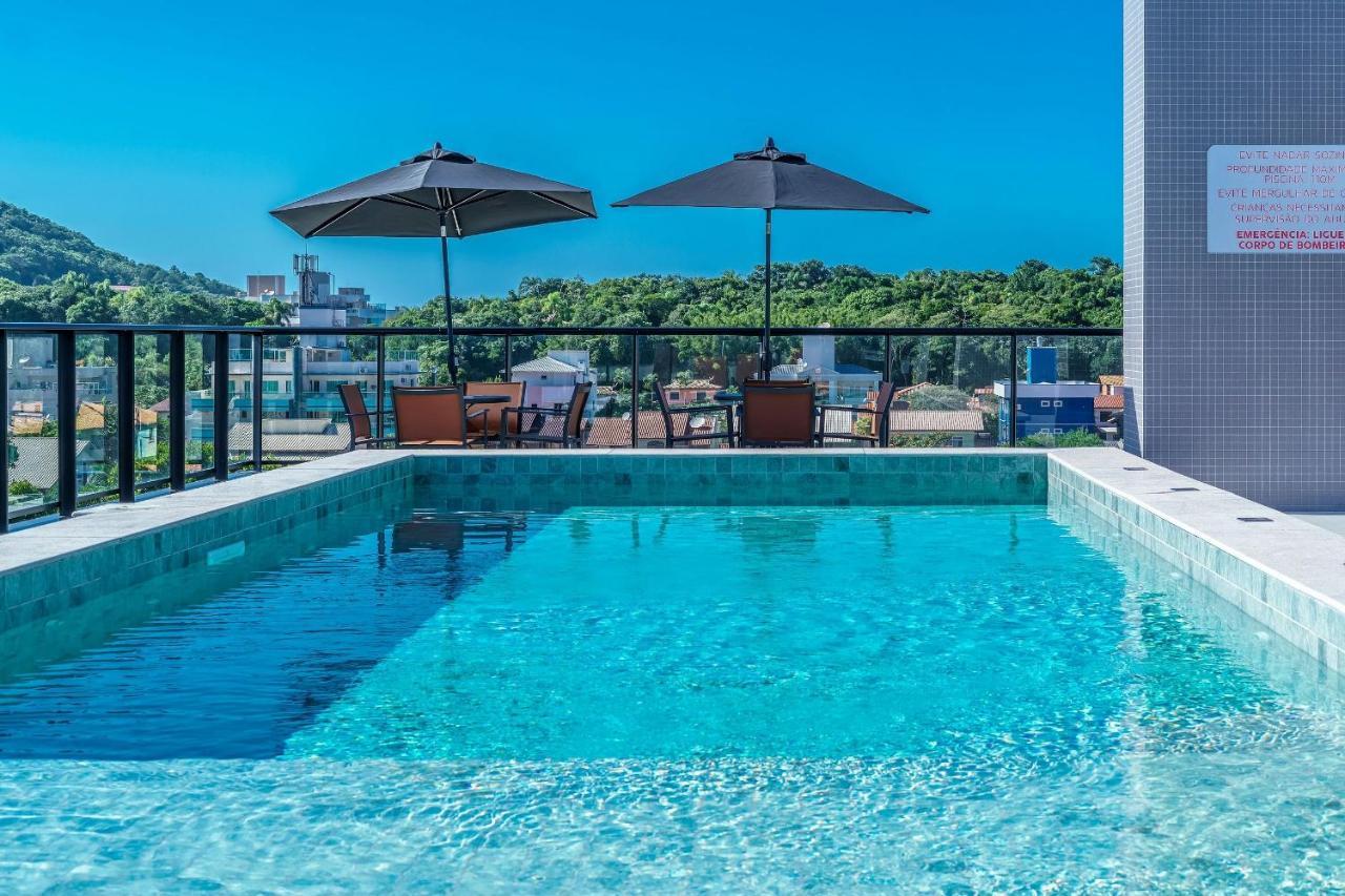 Adra 301 - Apartamento No Centro De Bombinhas - Rooftop Com Piscina E Academia - A Poucos Metros Da Praia - المظهر الخارجي الصورة